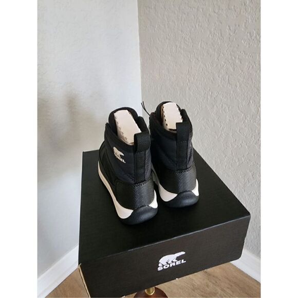 SOREL Whitney II Short Waterproof Insulated Boot, Toddler Size 9, Black, NWT - Picture 11 of 12